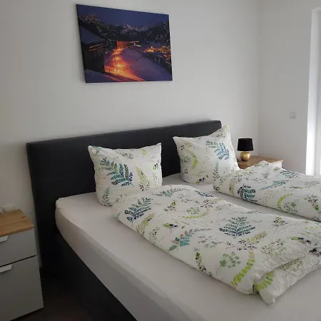 Traumwohnung 22 아파트 *